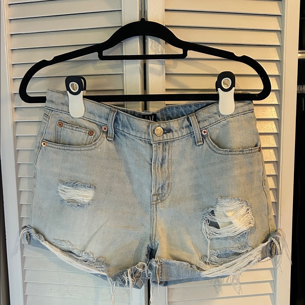 GAP Denim Shorts distressed | Light wash